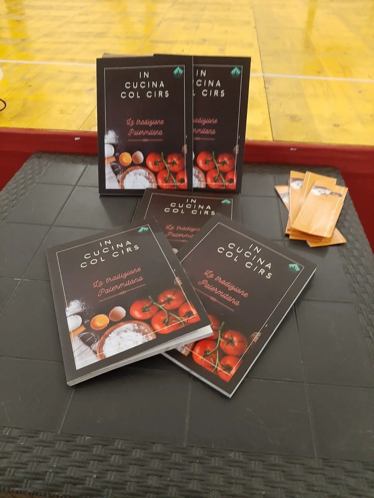 Presentato al teatro Butera il libro: ''In cucina col CIRS'', le ricette più antiche e gustose della tradizione palermitana realizzato dai docenti e dagli allievi della scuola professionale.