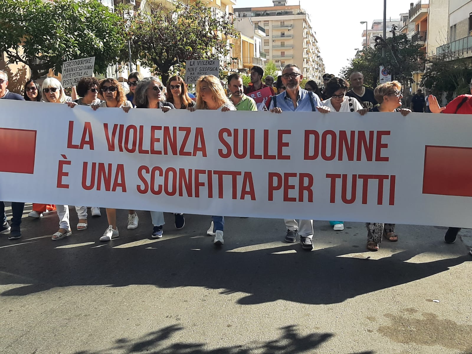 No alla violenza contro le donne 24