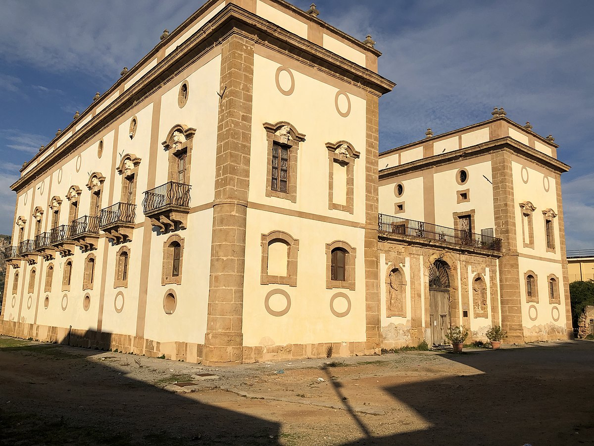 Palazzo Cutò e la biblioteca comunale estendono il loro orario di apertura.