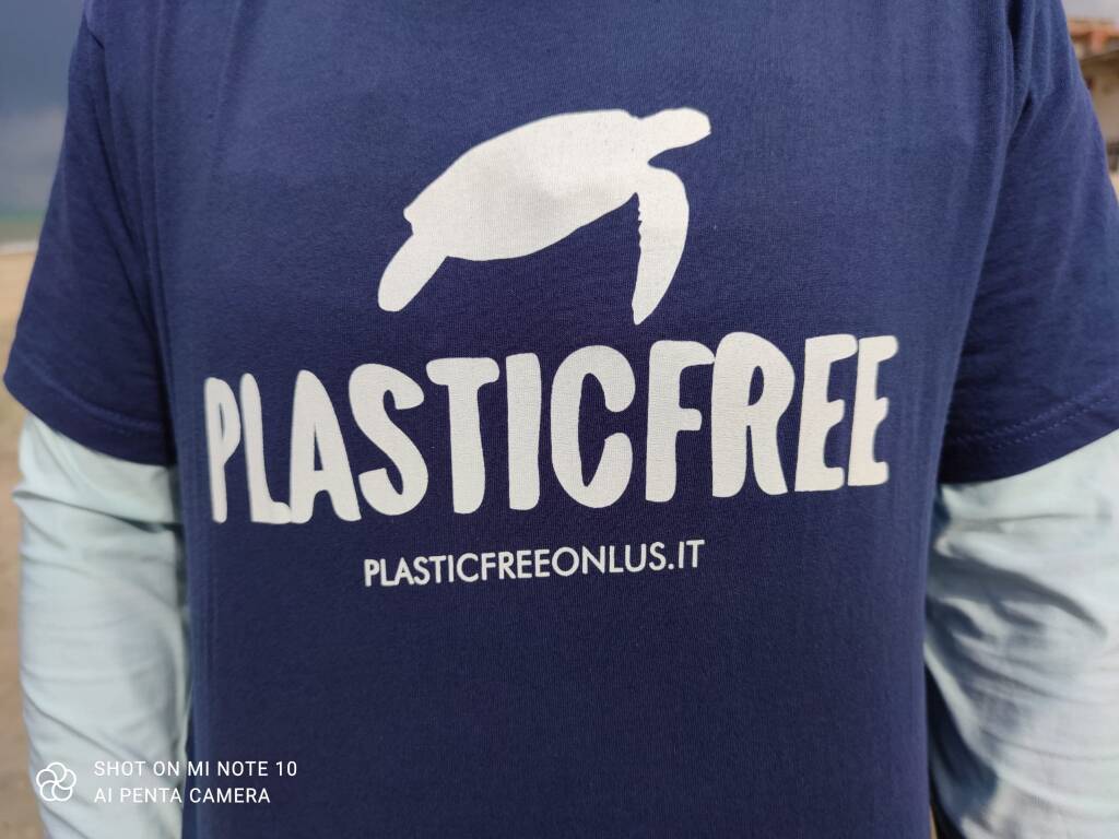 Plasticfree: Passeggiata ecologica a Monte Catalfano.